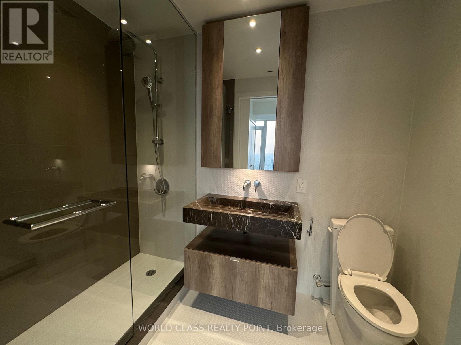 Photo 21 of 3309 11 Yorkville Avenue, Toronto ON
