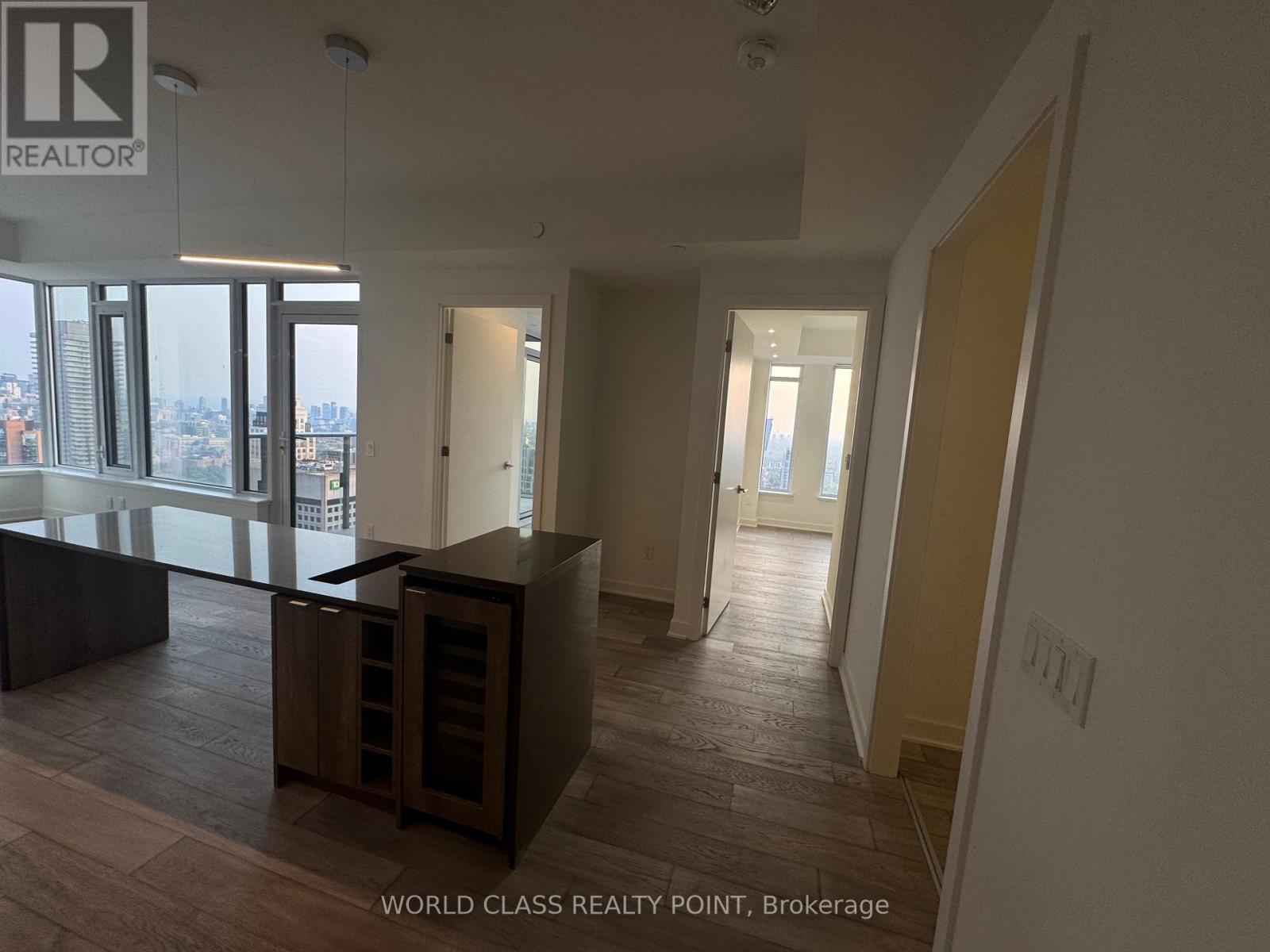 Photo 29 of 3309 11 Yorkville Avenue, Toronto ON
