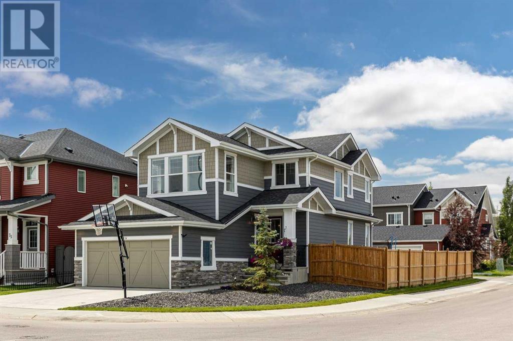 Photo 2 of 79 Sunrise Way, Cochrane AB
