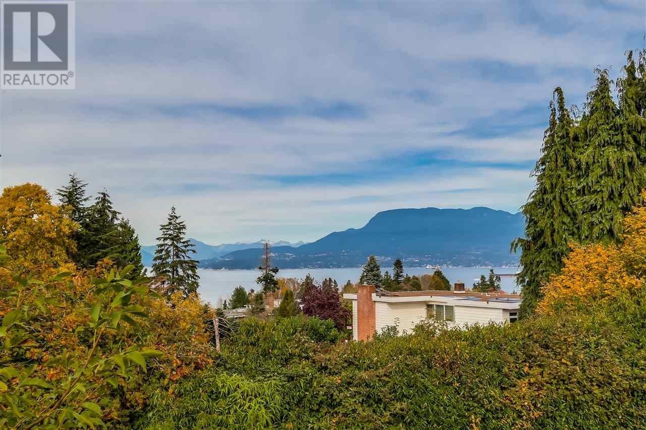 5975 CHANCELLOR BOULEVARD, Vancouver