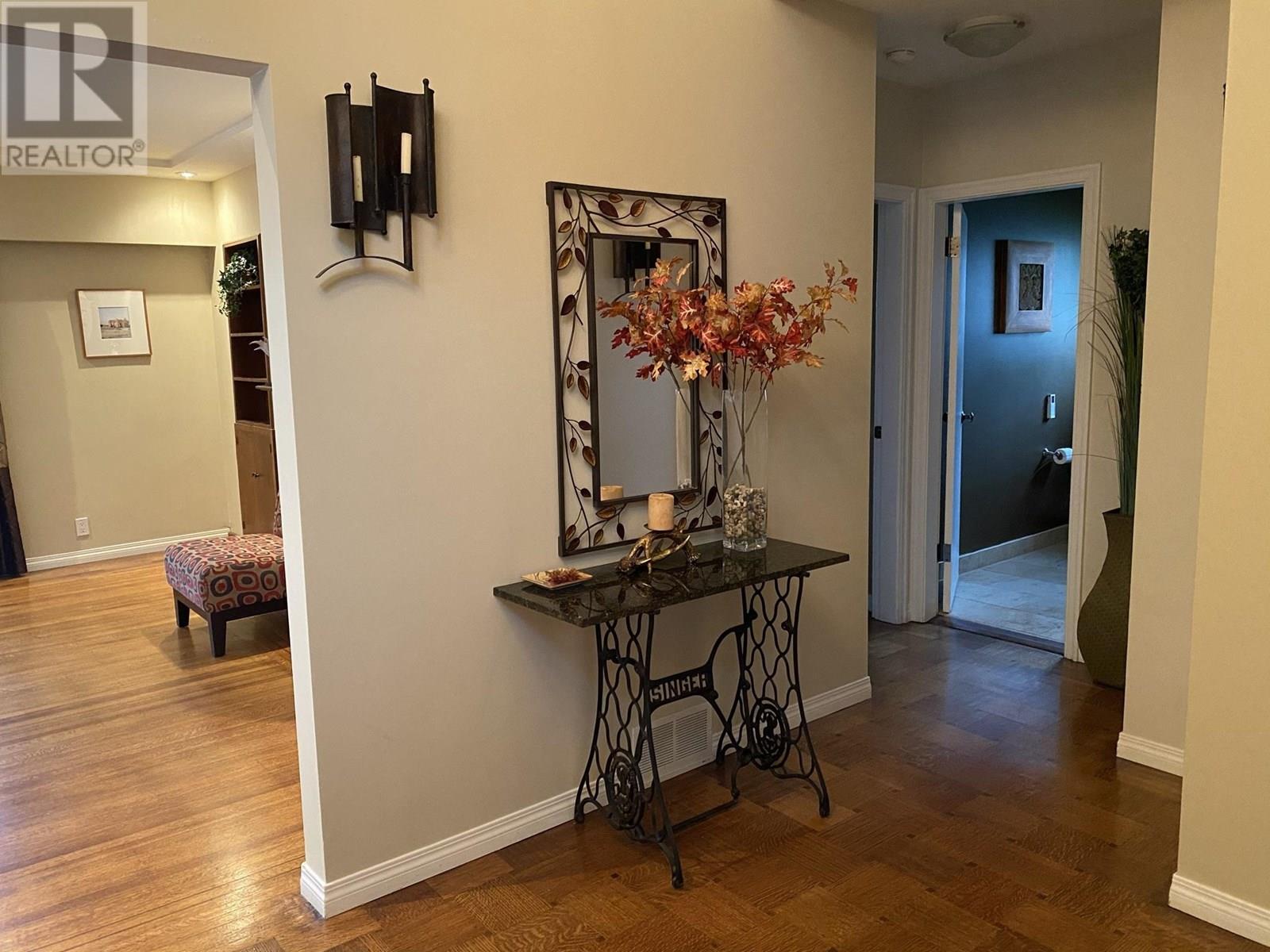 5975 CHANCELLOR BOULEVARD, Vancouver