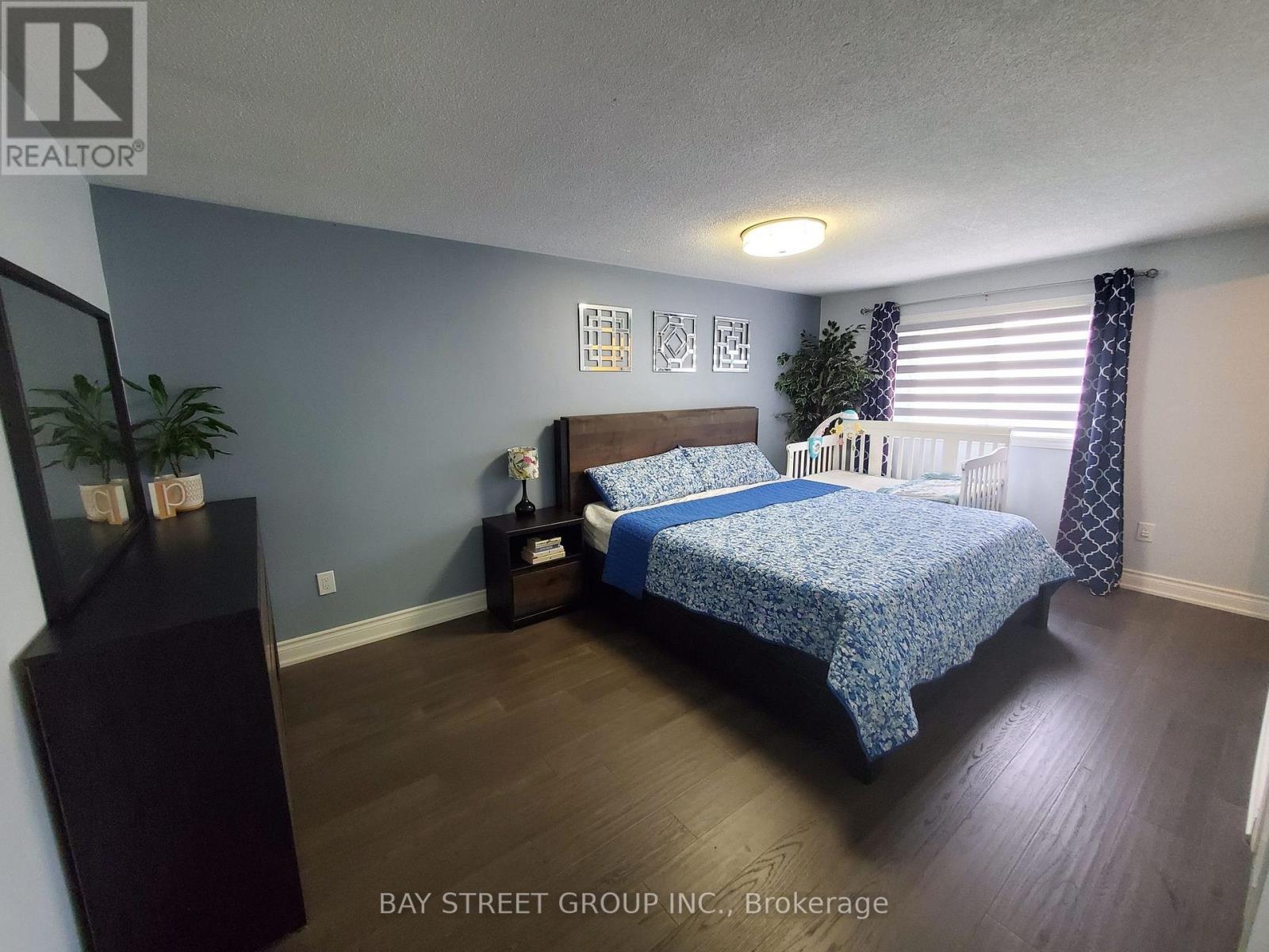 Photo 13 of 26 Ducatel Crescent, Ajax ON