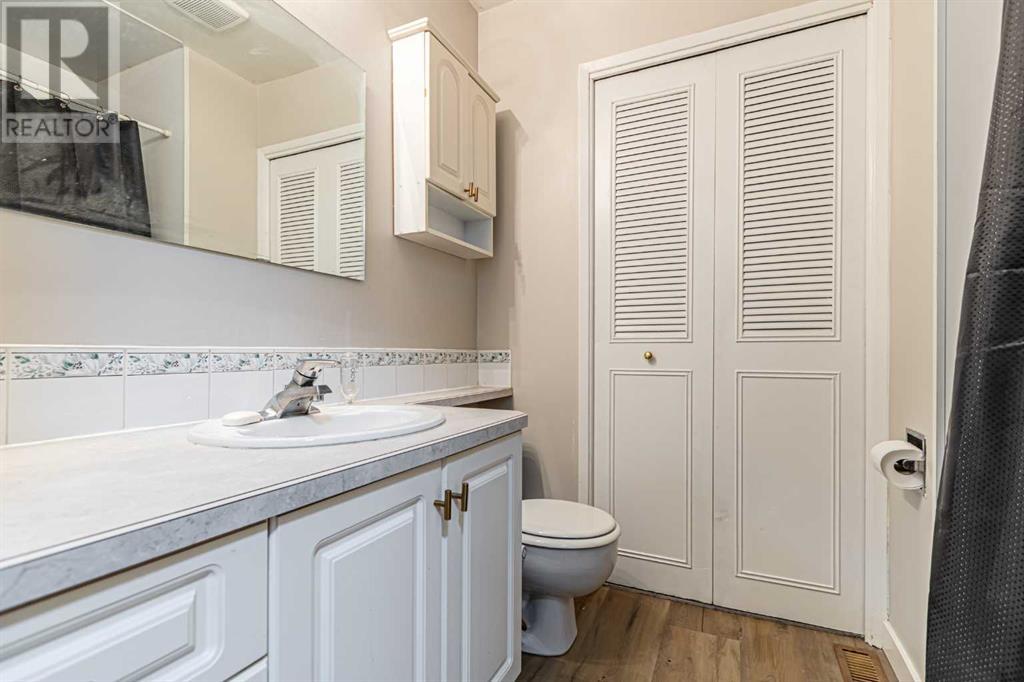 Single Family House 3 Level for Sale in   Street SE Penbrooke Meadows Calgary 
