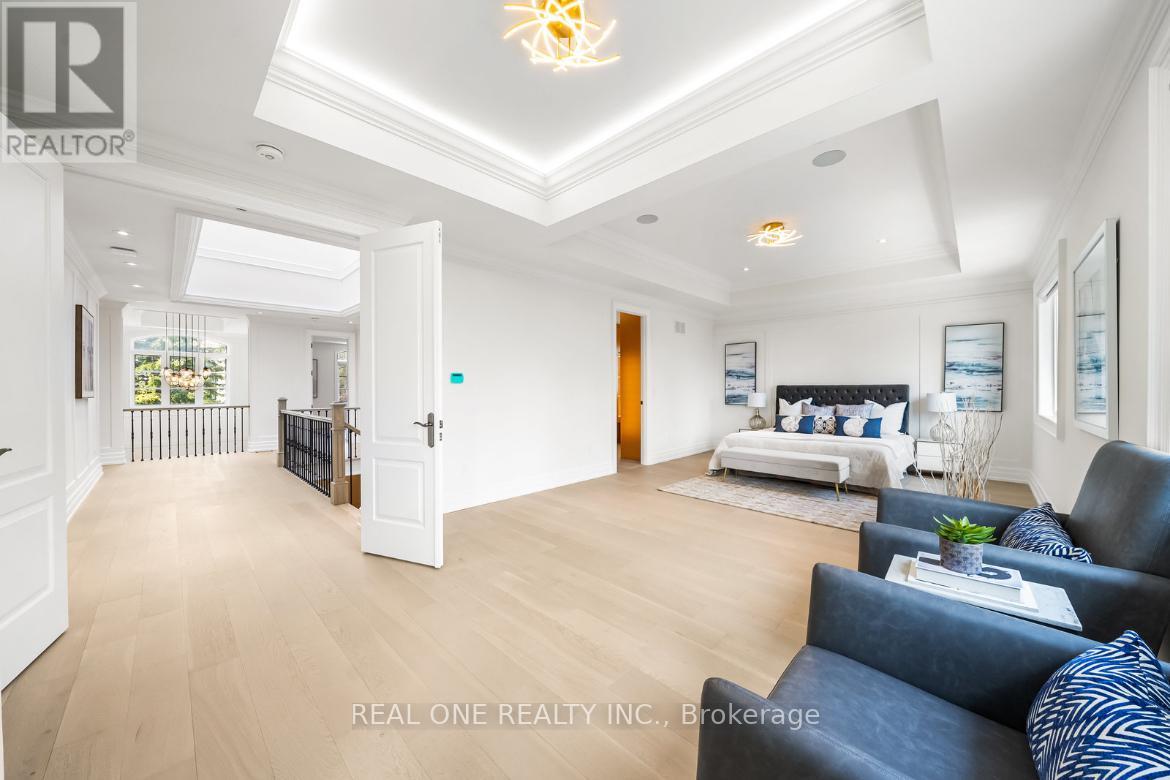 Photo 3 of 46 Hughson Drive, Markham ON