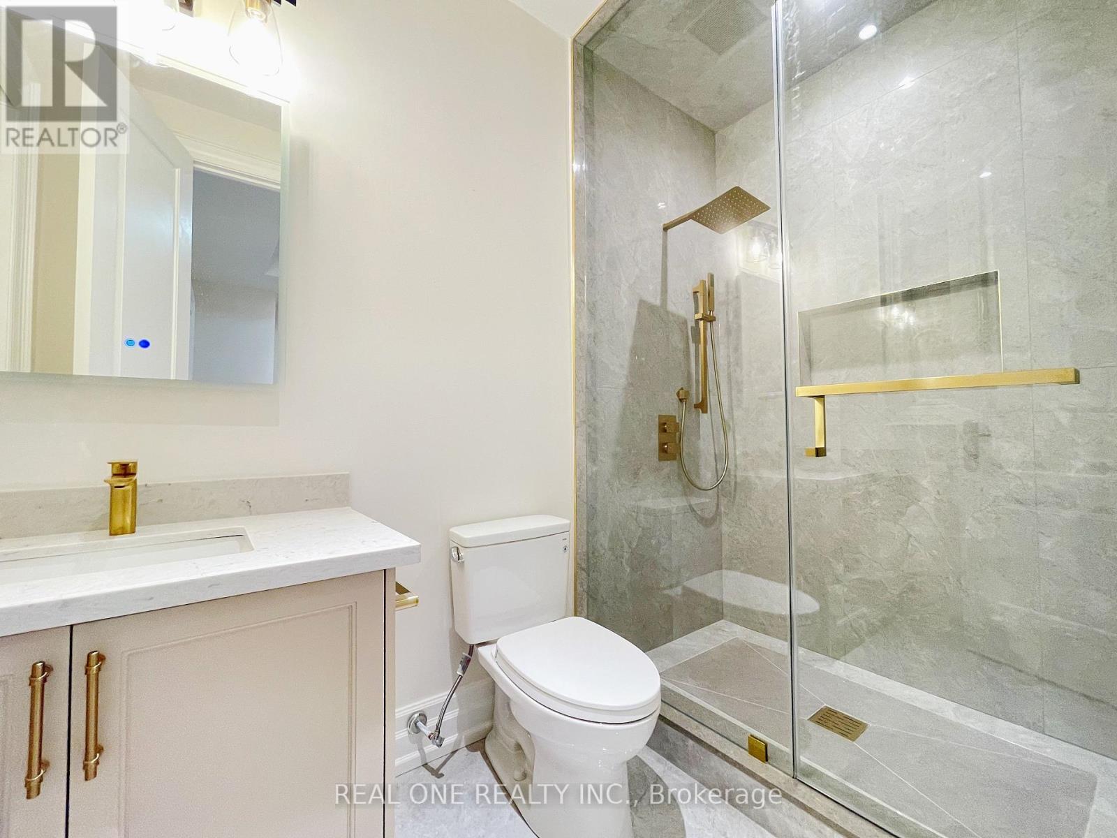 Photo 40 of 46 Hughson Drive, Markham ON