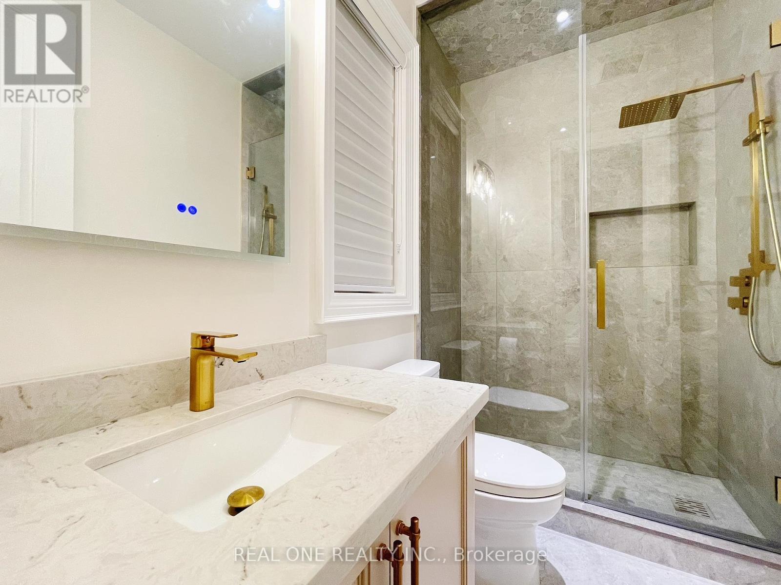 Photo 13 of 46 Hughson Drive, Markham ON