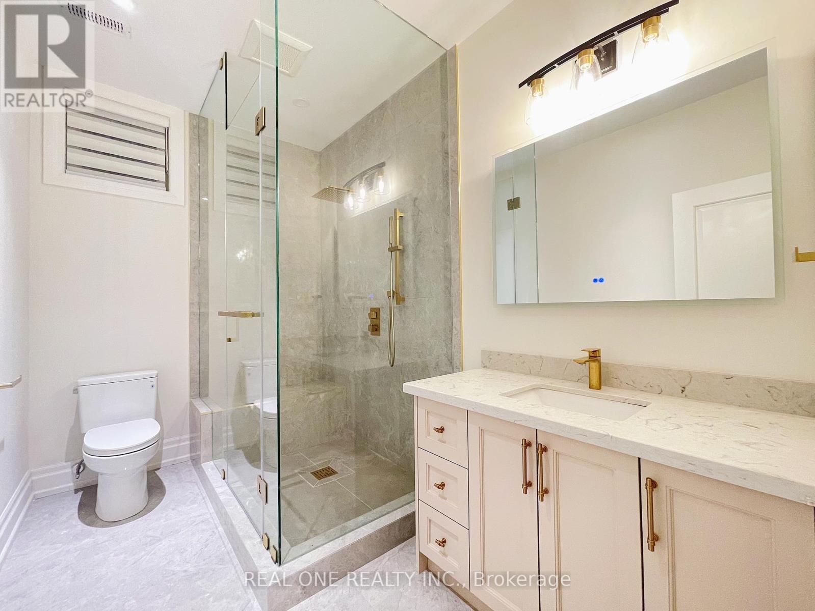 Photo 16 of 46 Hughson Drive, Markham ON