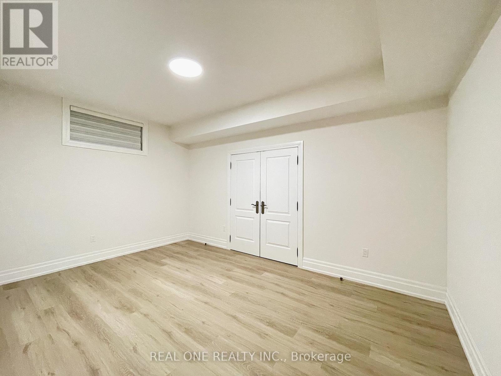 Photo 47 of 46 Hughson Drive, Markham ON