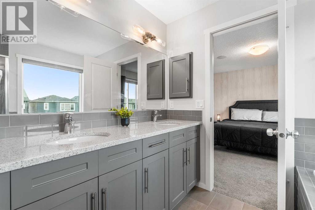 Photo 24 of 96 Belmont Terrace Sw, Calgary AB