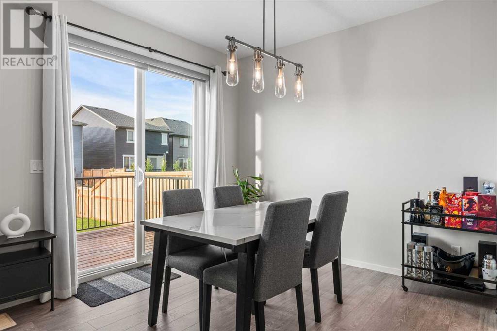 Photo 9 of 96 Belmont Terrace Sw, Calgary AB