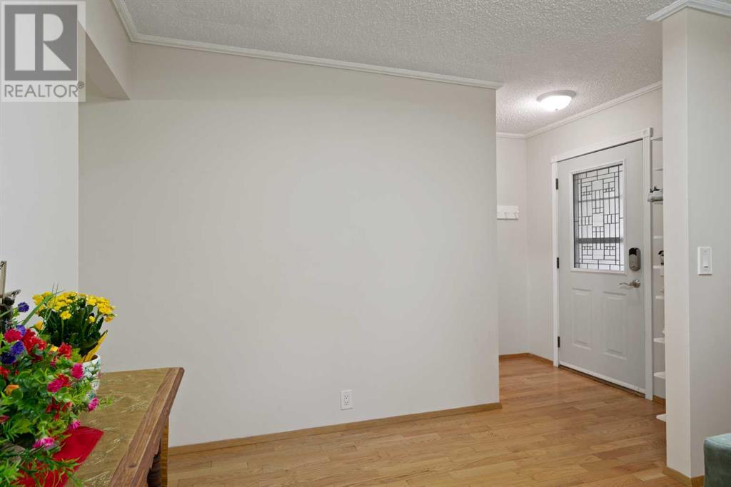 Single Family House Bungalow for Sale in   Avenue NE Pineridge Calgary 