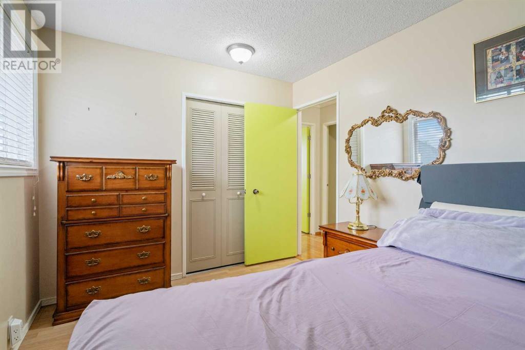 Single Family House Bungalow for Sale in   Avenue NE Pineridge Calgary 