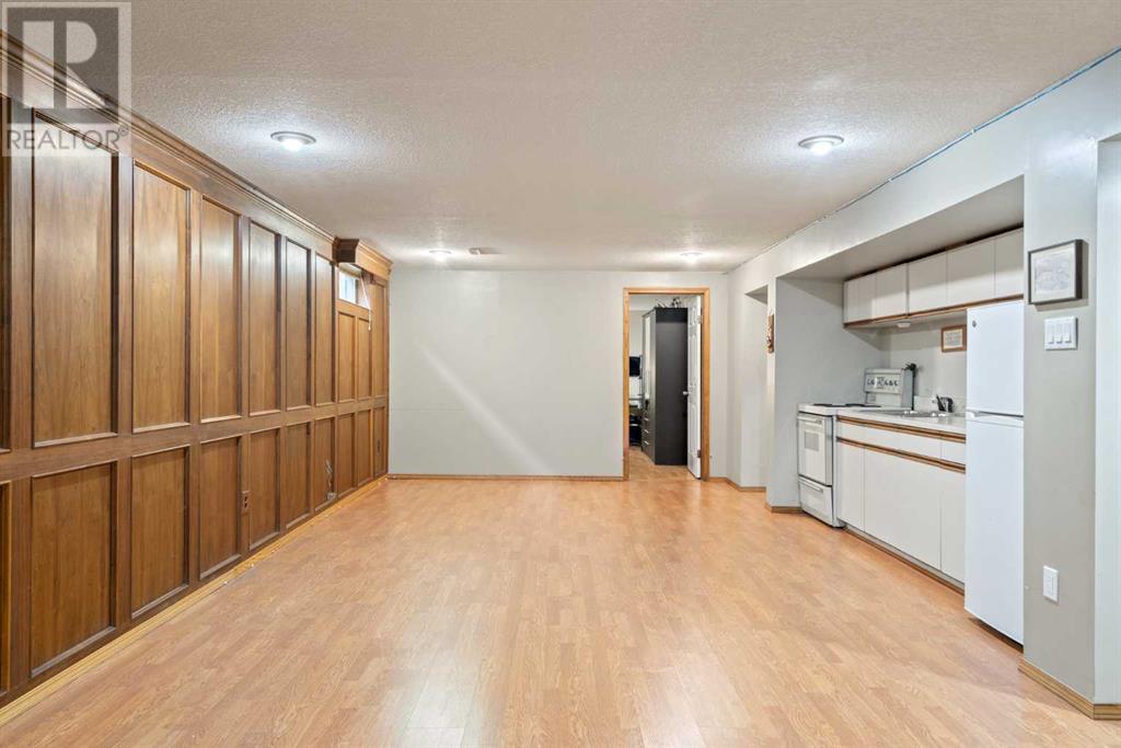 Single Family House Bungalow for Sale in   Avenue NE Pineridge Calgary 