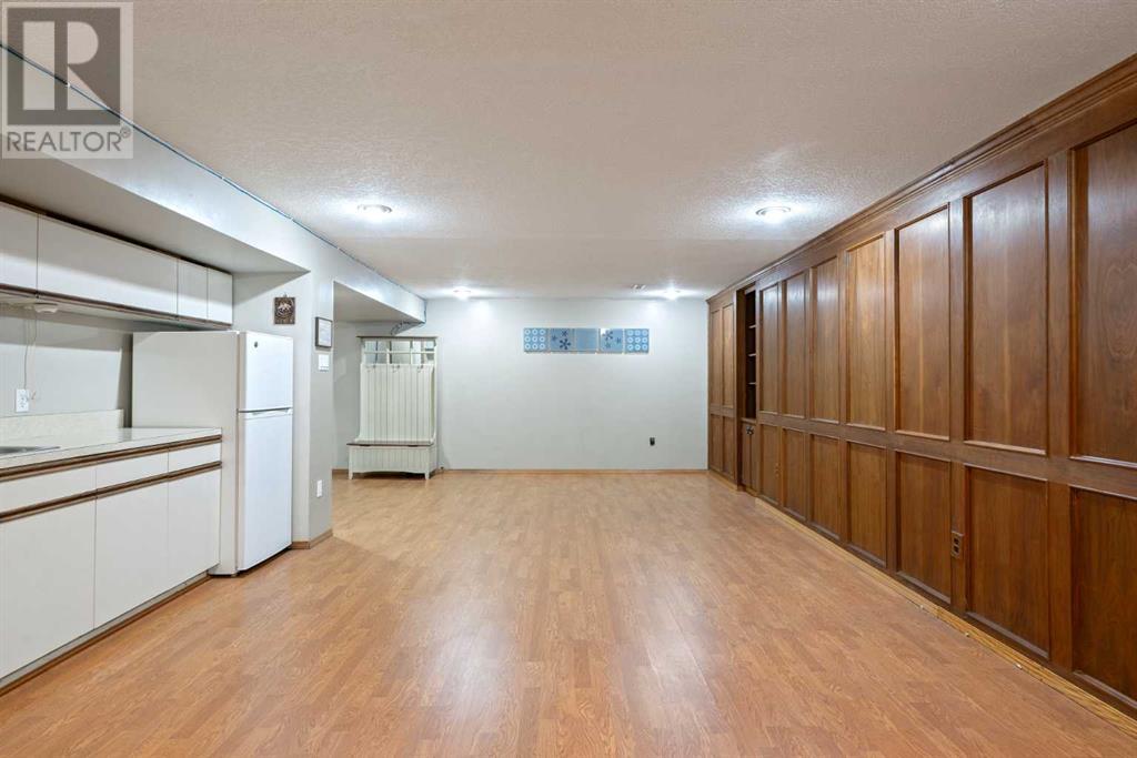 Single Family House Bungalow for Sale in   Avenue NE Pineridge Calgary 