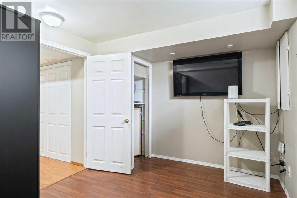 Single Family House Bungalow for Sale in   Avenue NE Pineridge Calgary 