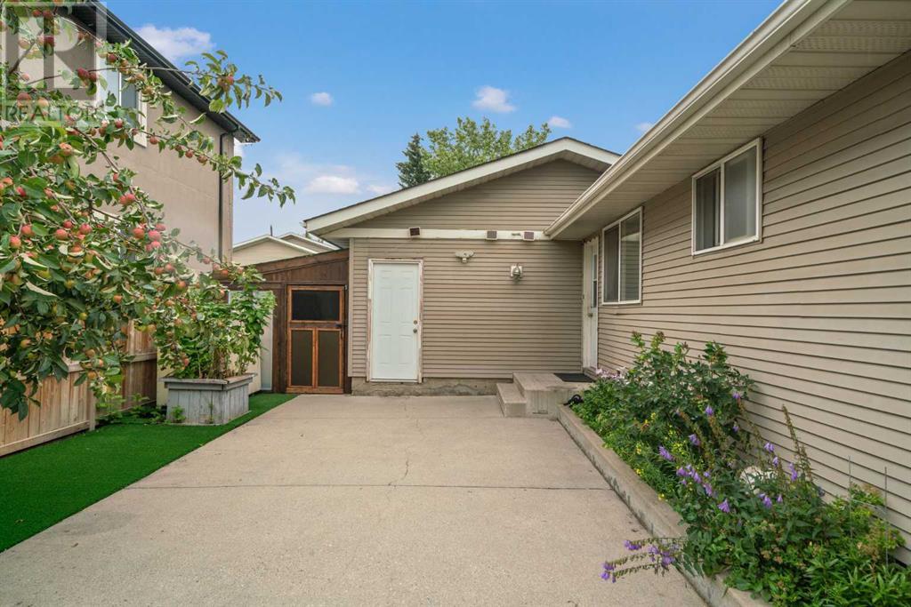Single Family House Bungalow for Sale in   Avenue NE Pineridge Calgary 