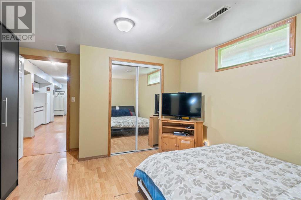 Single Family House Bungalow for Sale in   Avenue NE Pineridge Calgary 