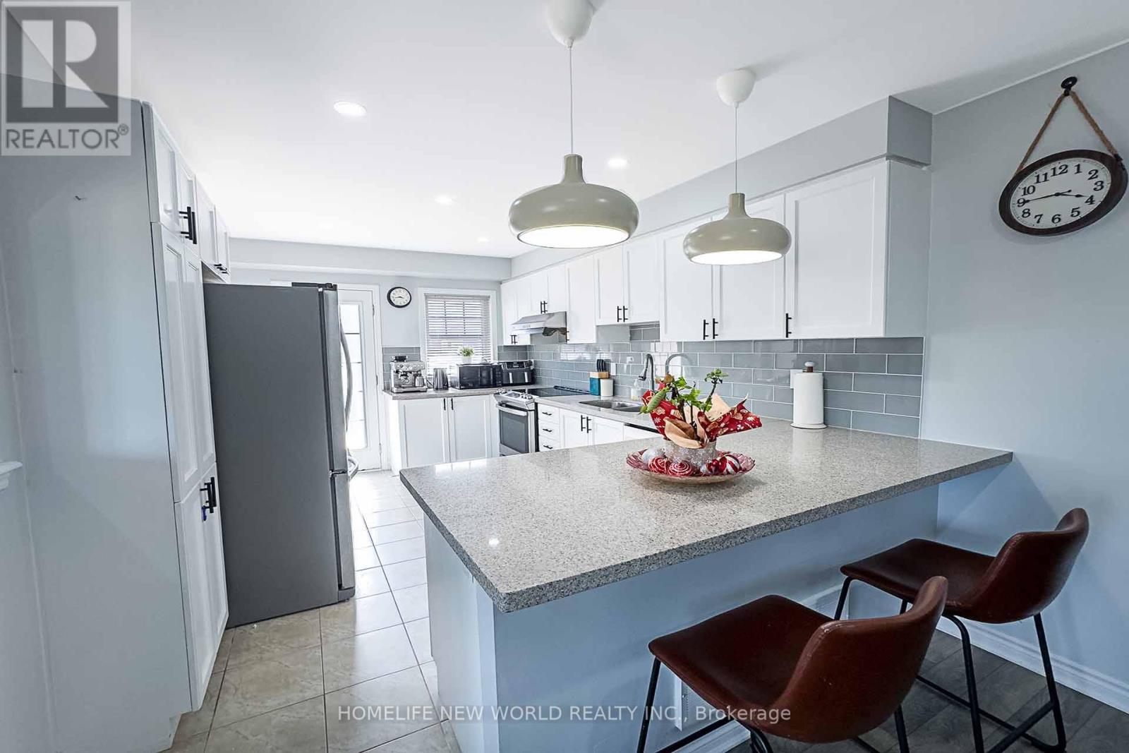 Photo 24 of 1593 Leblanc Court S, Milton ON