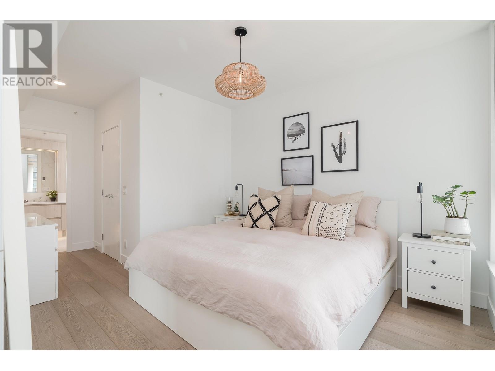 Photo 30 of 504 177 W 3rd Street, North Vancouver BC