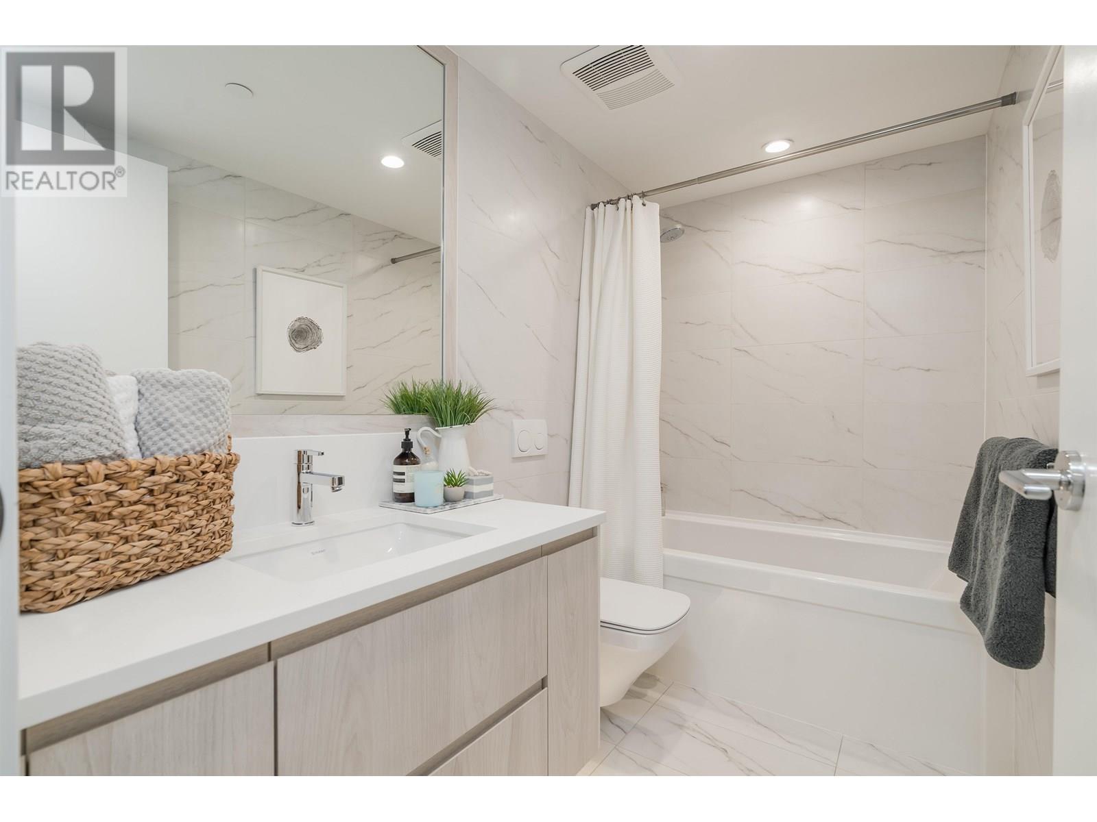 Photo 27 of 504 177 W 3rd Street, North Vancouver BC
