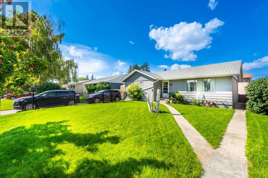 Single Family House Bungalow for Sale in  Forman Crescent SE Forest Heights Calgary 