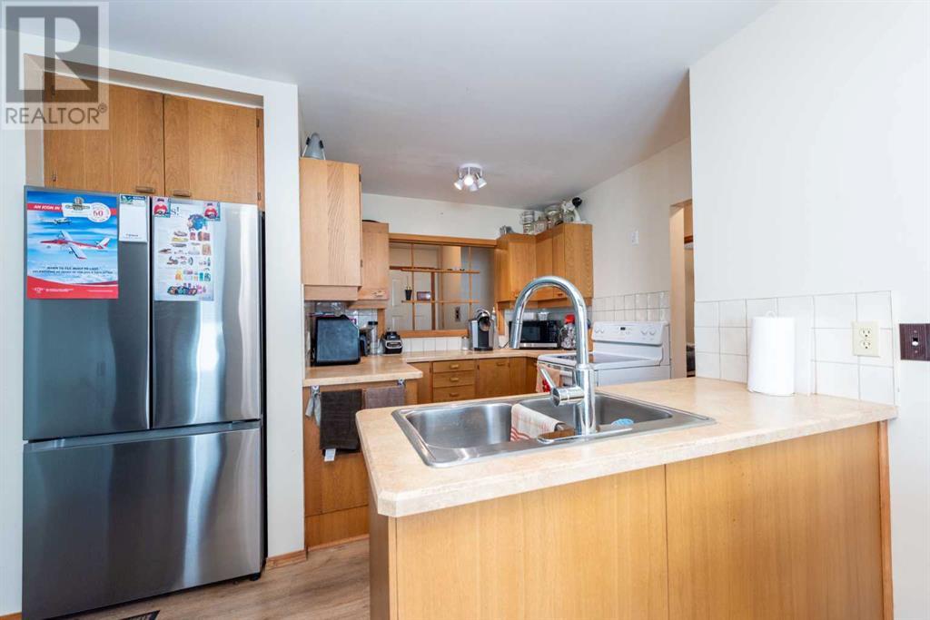 Single Family House Bungalow for Sale in  Forman Crescent SE Forest Heights Calgary 