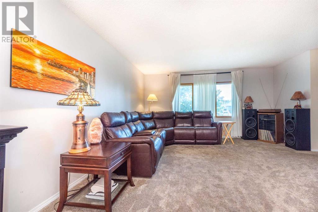 Single Family House Bungalow for Sale in  Forman Crescent SE Forest Heights Calgary 