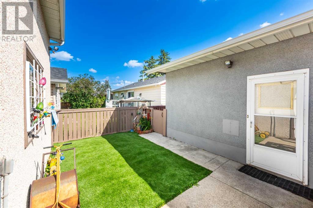 Single Family House Bungalow for Sale in  Forman Crescent SE Forest Heights Calgary 