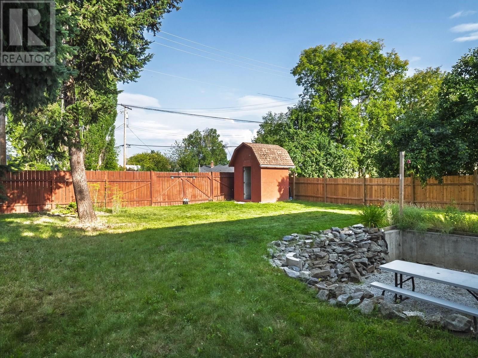 Photo 11 of 560 Watrous Street, Prince George BC