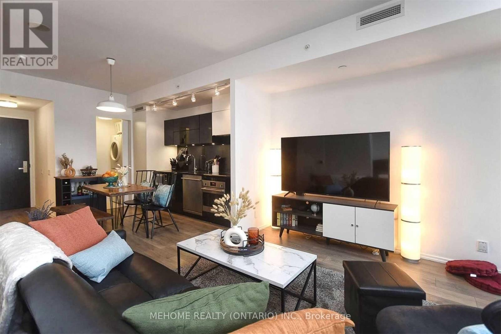 Photo 2 of 2106 125 Peter Street, Toronto ON