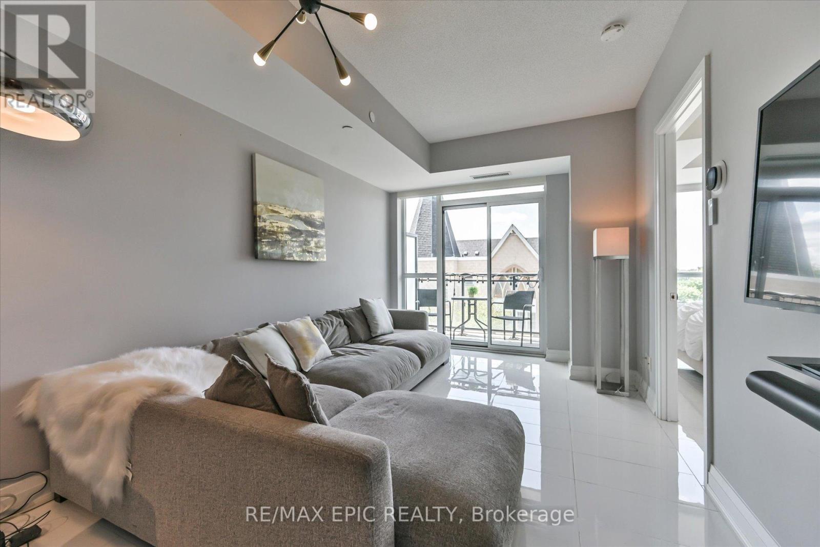 Photo 11 of 204 16 Mcadam Avenue, Toronto ON