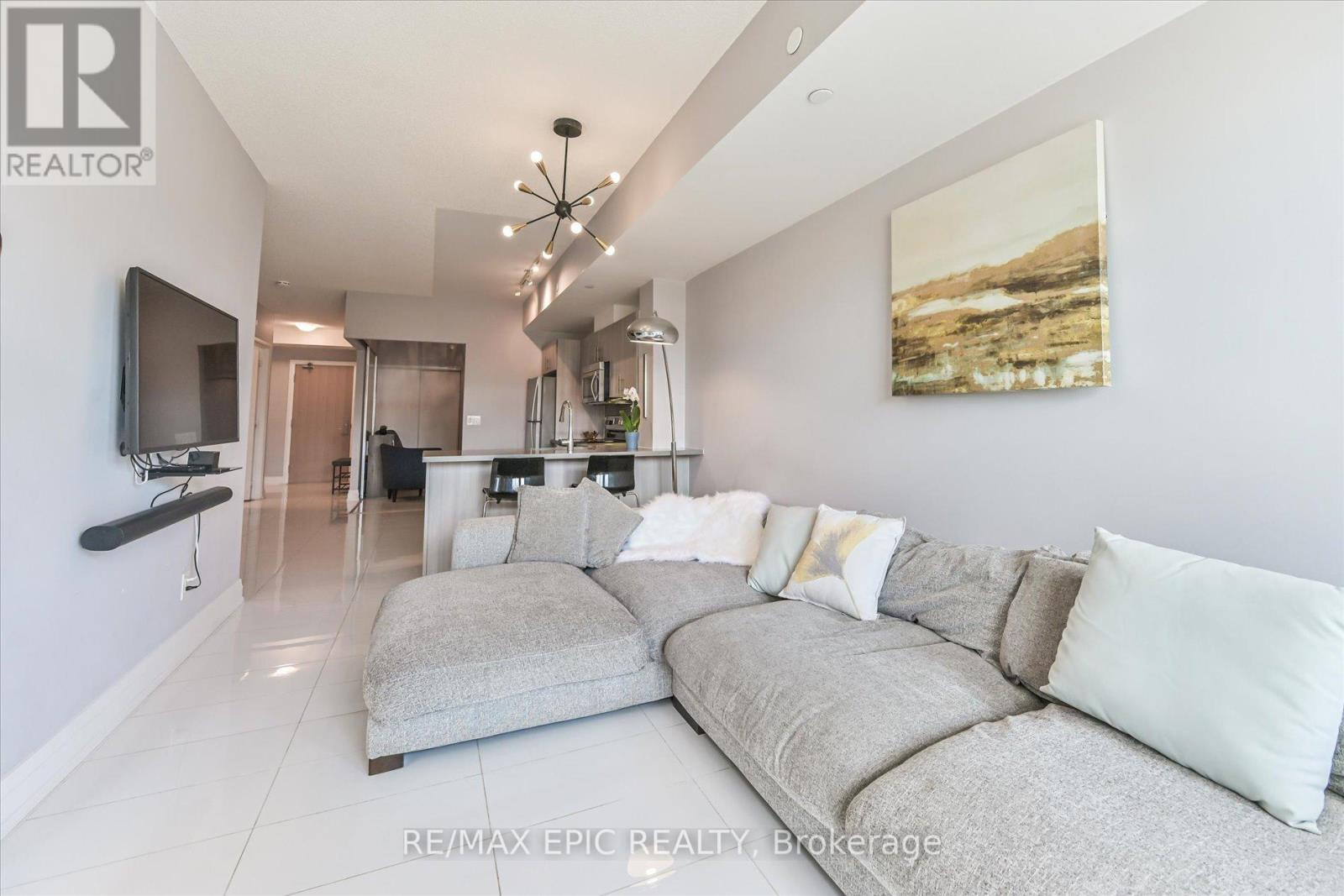 Photo 13 of 204 16 Mcadam Avenue, Toronto ON