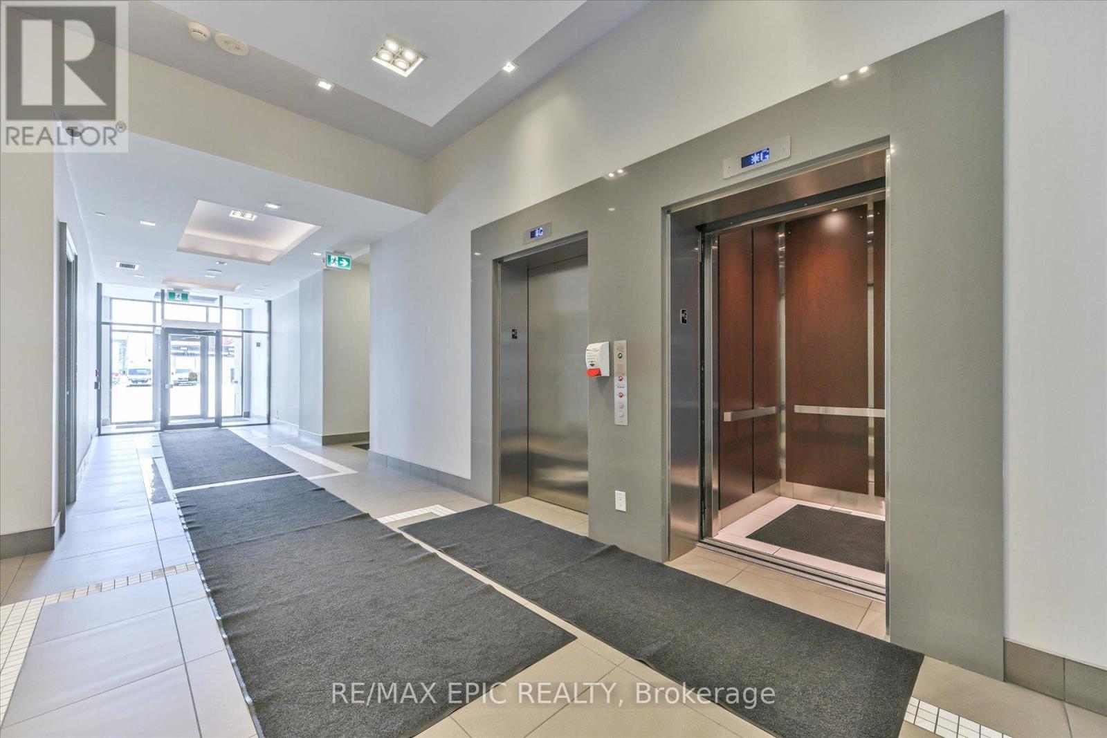Photo 4 of 204 16 Mcadam Avenue, Toronto ON