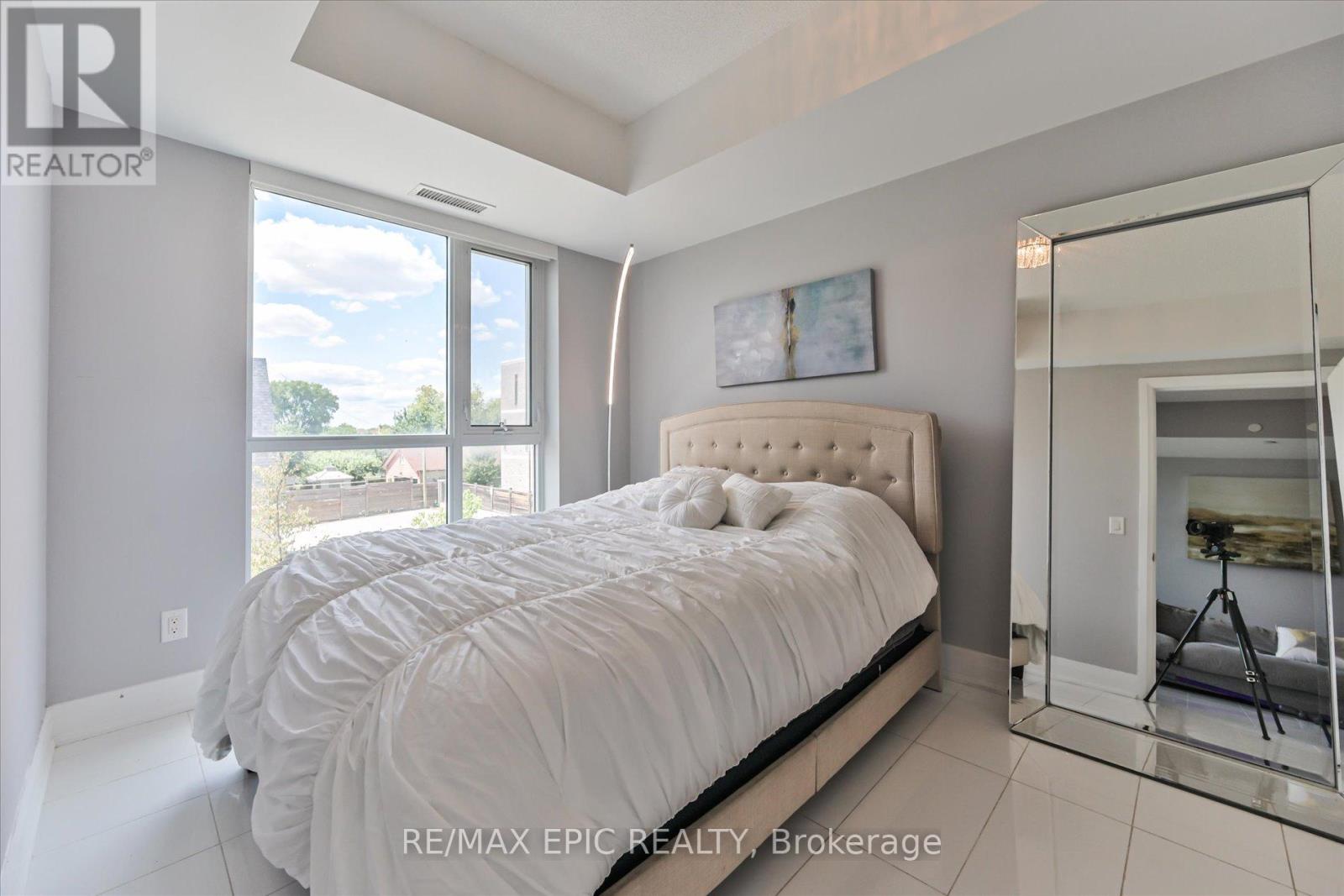 Photo 20 of 204 16 Mcadam Avenue, Toronto ON