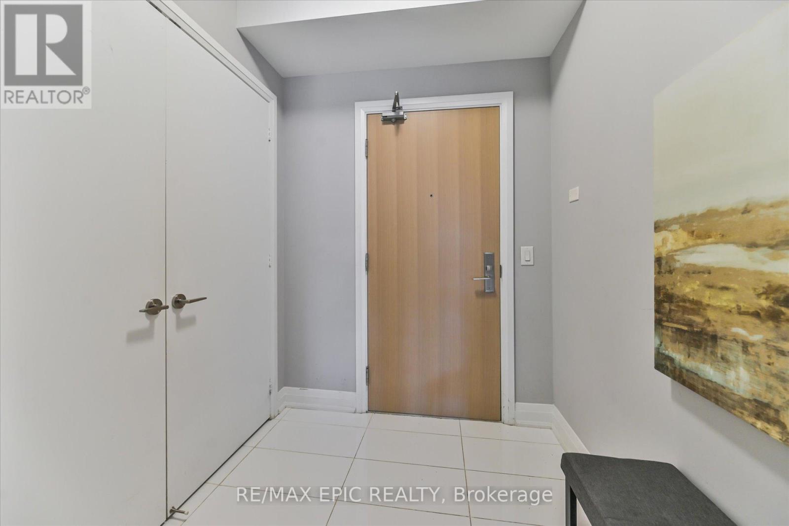 Photo 5 of 204 16 Mcadam Avenue, Toronto ON