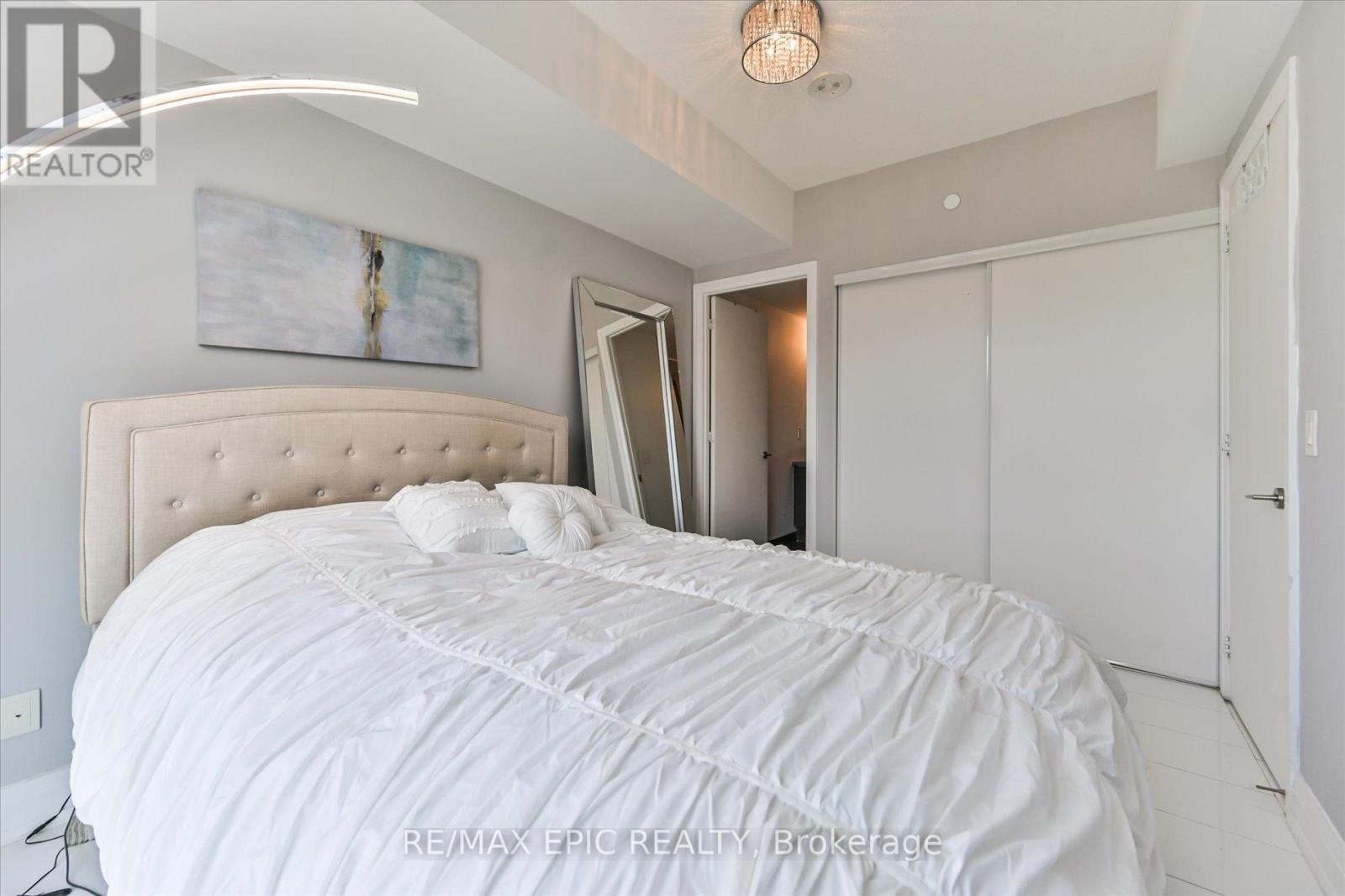 Photo 21 of 204 16 Mcadam Avenue, Toronto ON