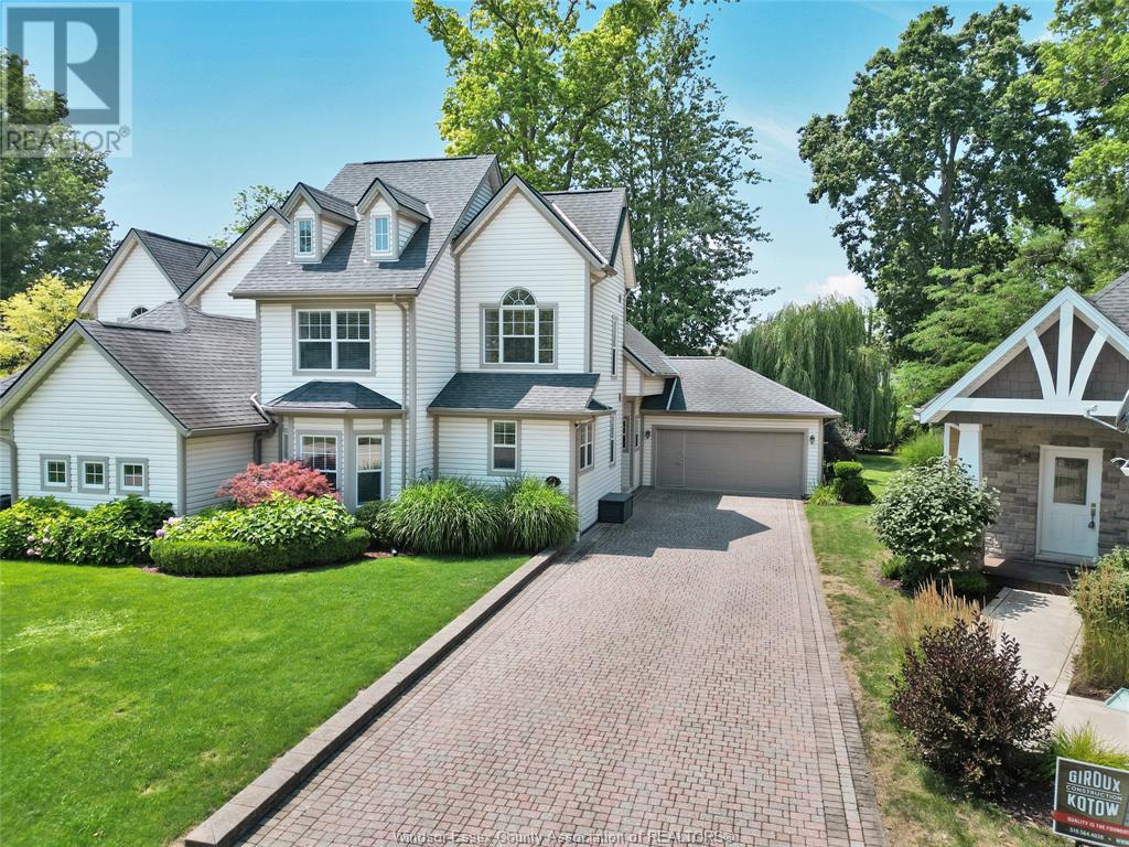 Photo 10 of 71 Red Oak Crescent, Amherstburg ON