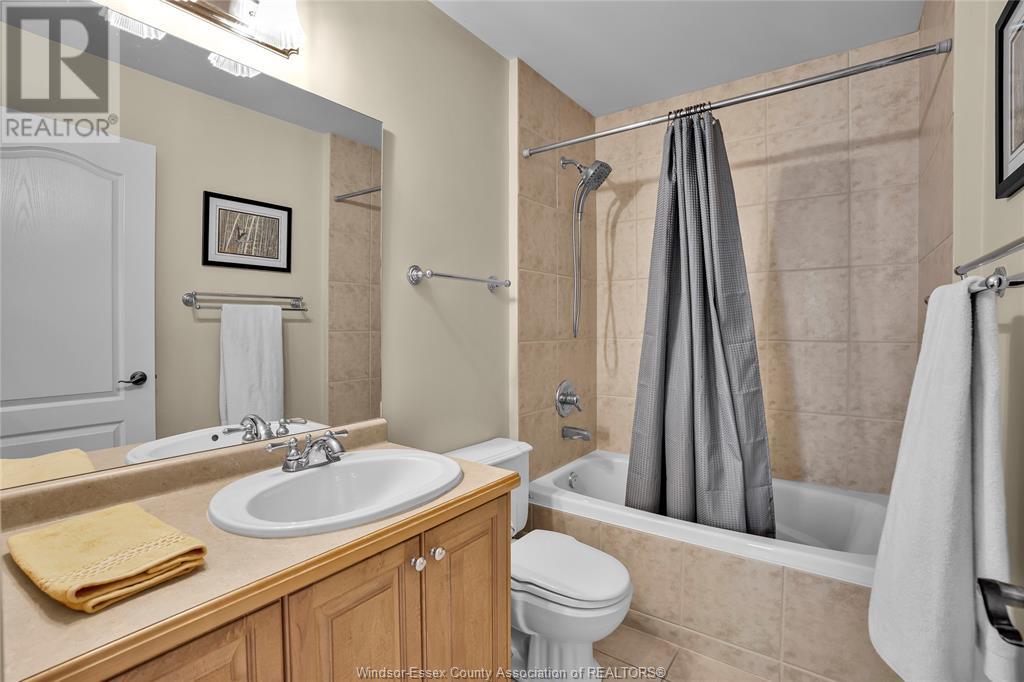 Photo 42 of 71 Red Oak Crescent, Amherstburg ON