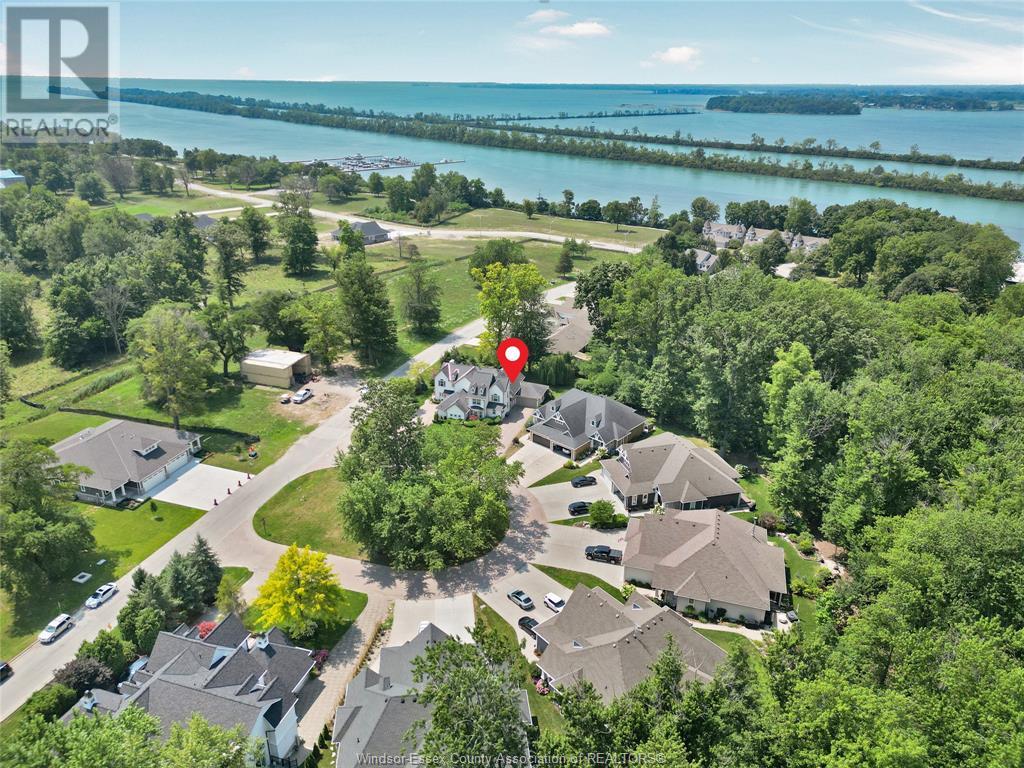 Photo 16 of 71 Red Oak Crescent, Amherstburg ON