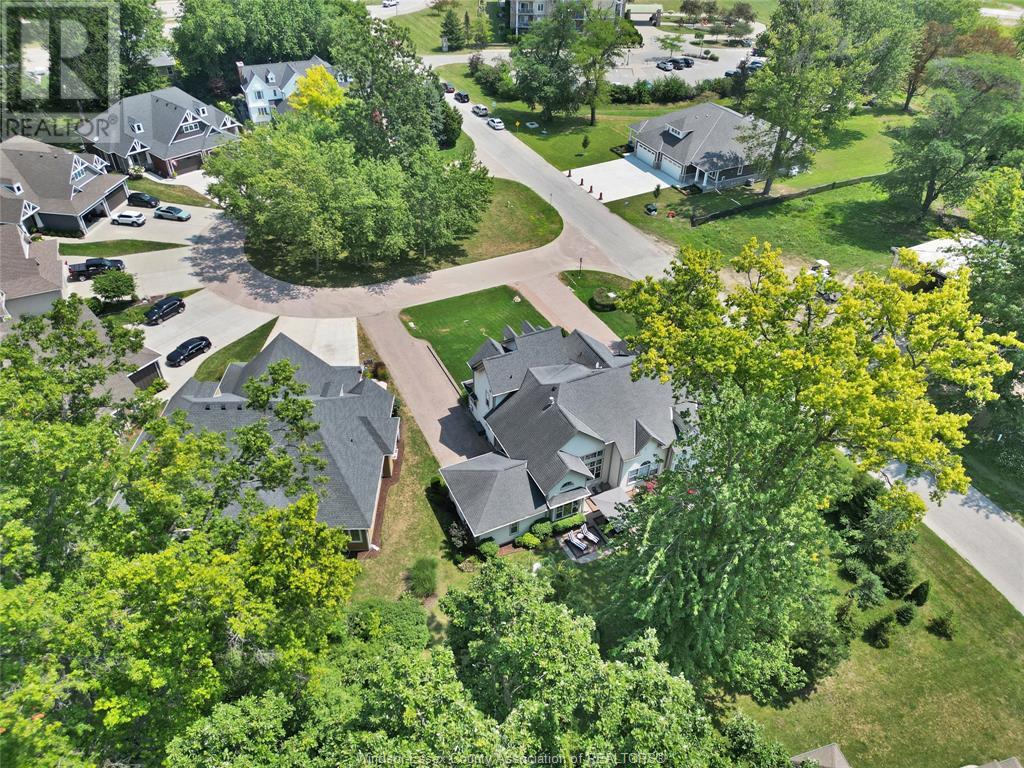 Photo 26 of 71 Red Oak Crescent, Amherstburg ON