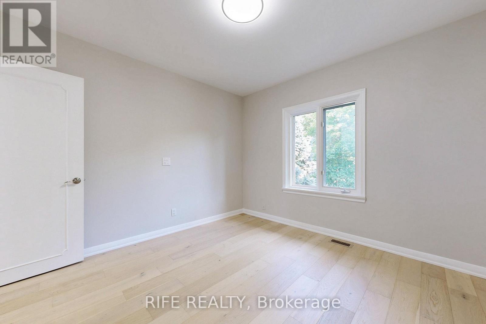 Photo 29 of 8 Elliotwood Court, Toronto ON