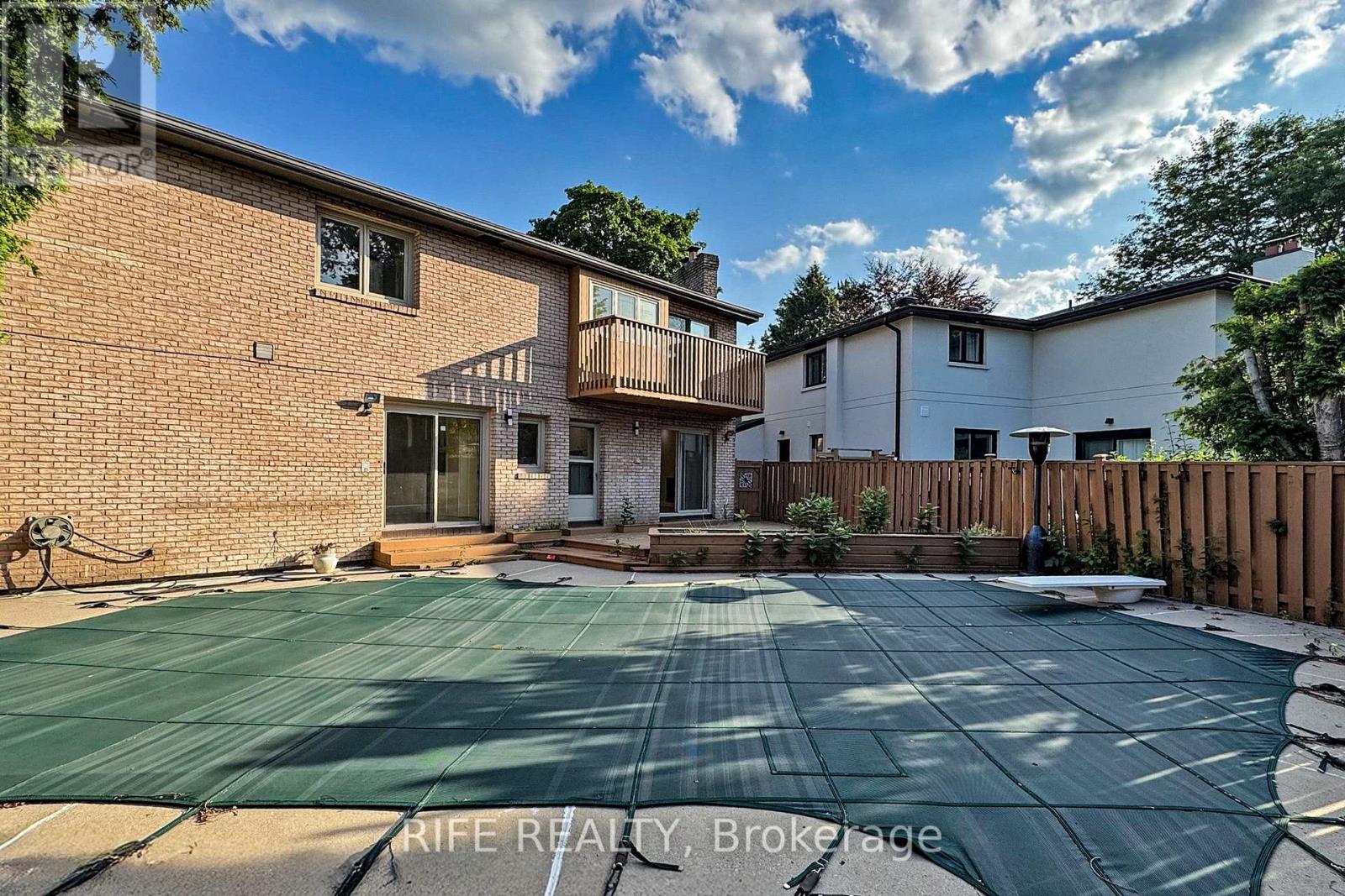 Photo 49 of 8 Elliotwood Court, Toronto ON