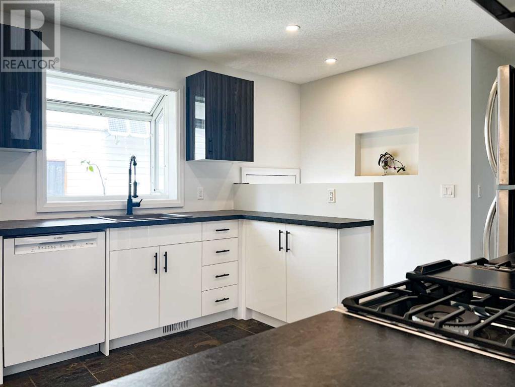 Single Family House Bungalow for Sale in  Malibou Road SW Meadowlark Park Calgary 