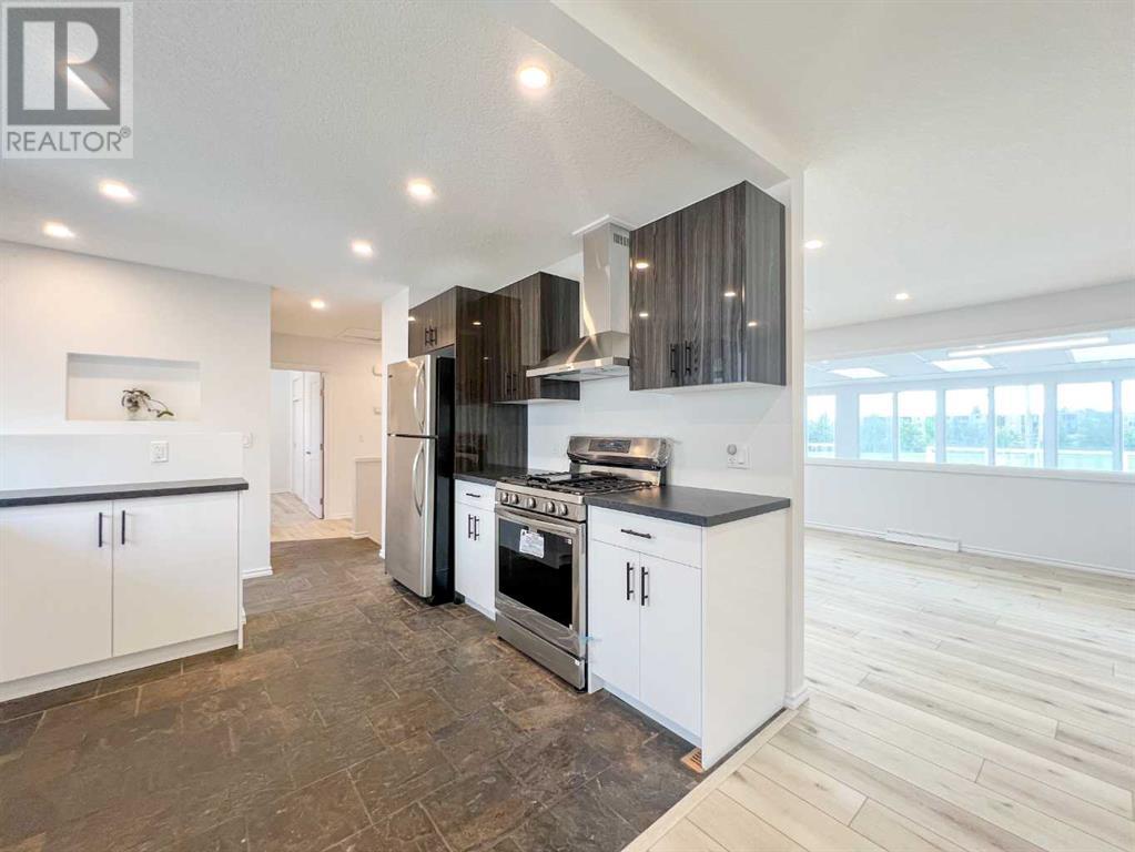Single Family House Bungalow for Sale in  Malibou Road SW Meadowlark Park Calgary 