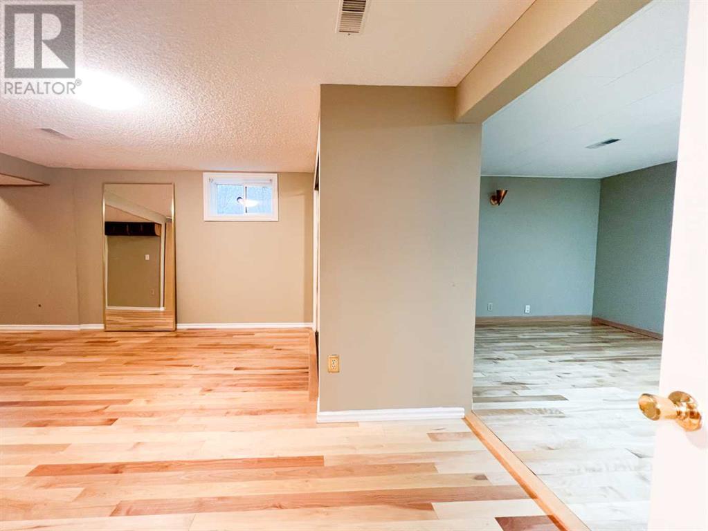 Single Family House Bungalow for Sale in  Malibou Road SW Meadowlark Park Calgary 