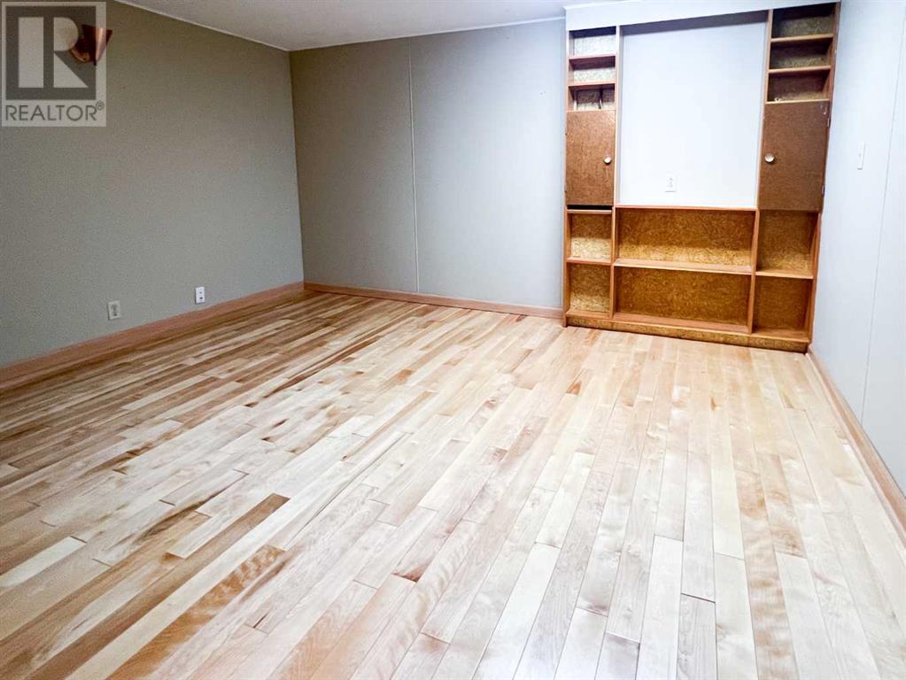 Single Family House Bungalow for Sale in  Malibou Road SW Meadowlark Park Calgary 