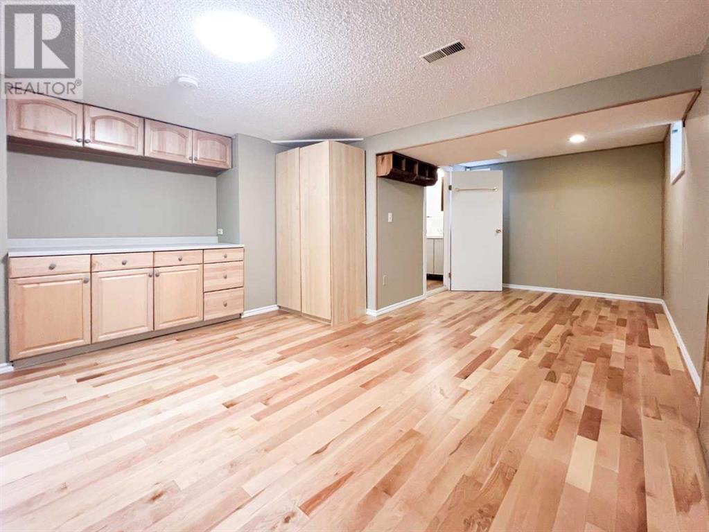 Single Family House Bungalow for Sale in  Malibou Road SW Meadowlark Park Calgary 