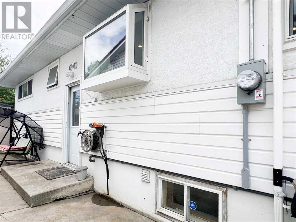 Single Family House Bungalow for Sale in  Malibou Road SW Meadowlark Park Calgary 