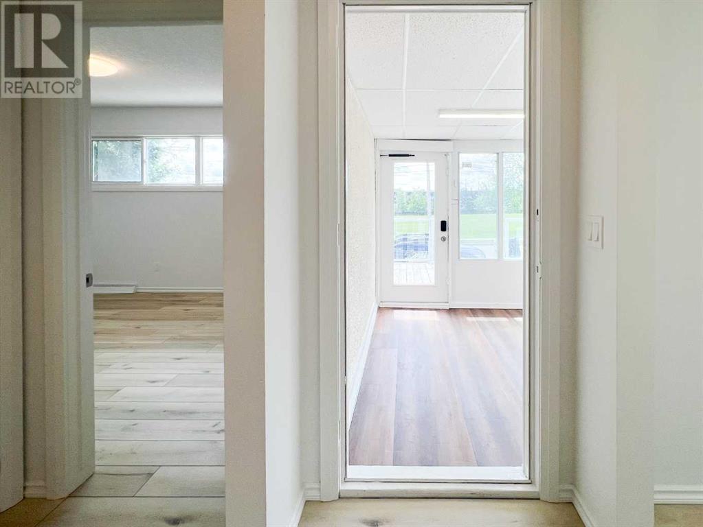 Single Family House Bungalow for Sale in  Malibou Road SW Meadowlark Park Calgary 