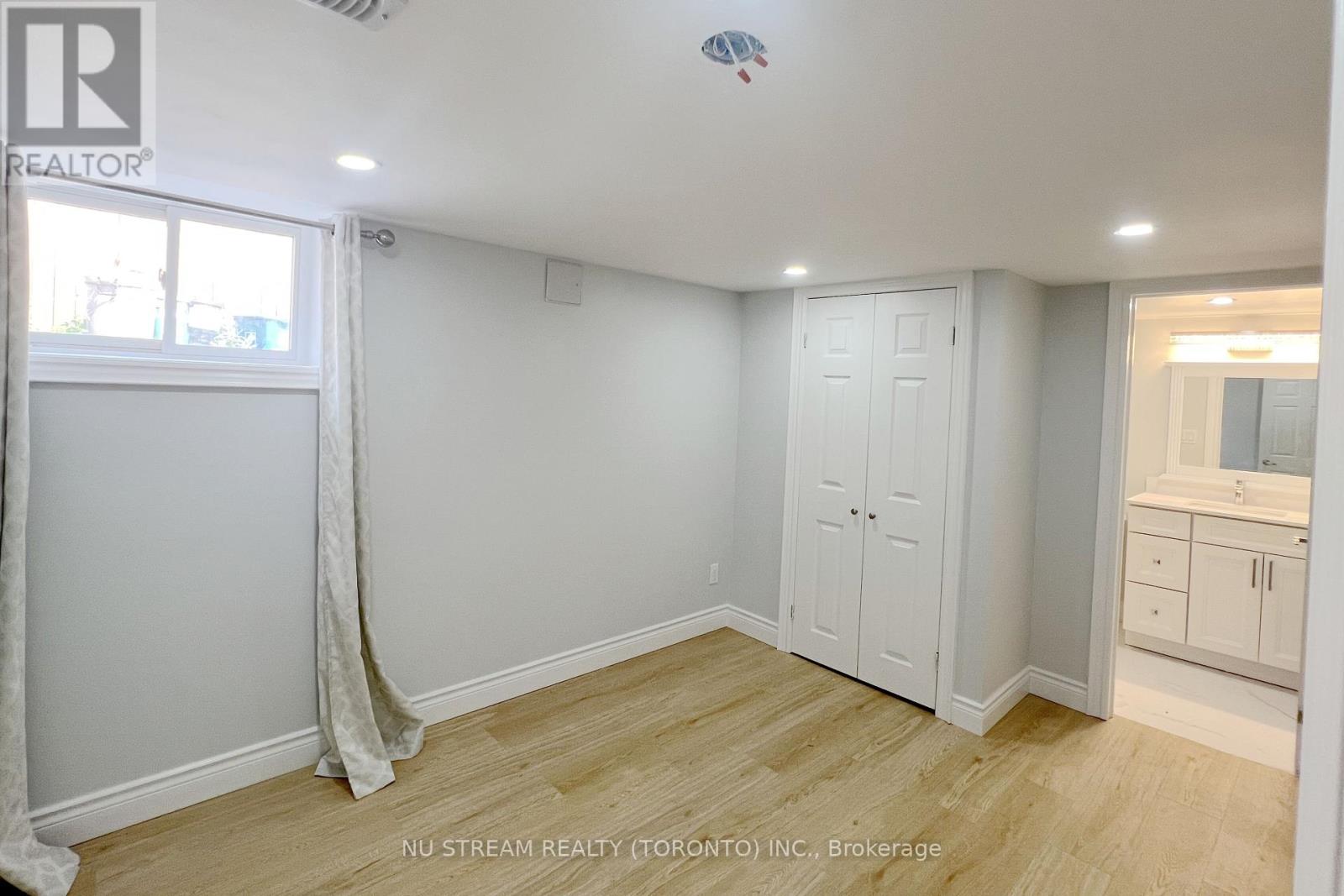 Photo 13 of Basement 332 Taylor Mills Drive S, Richmond Hill ON